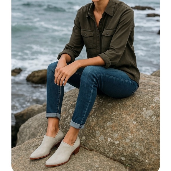 Catherine Malandrino Roxie Ankle Boot Booties Ice Size 8.5 - Picture 1 of 10